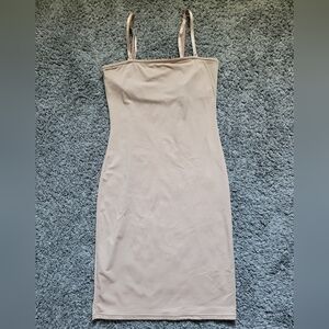 Vassarette Nude Midi Spaghetti-Strap Bodycon Slip Firms Tummy Size L/42